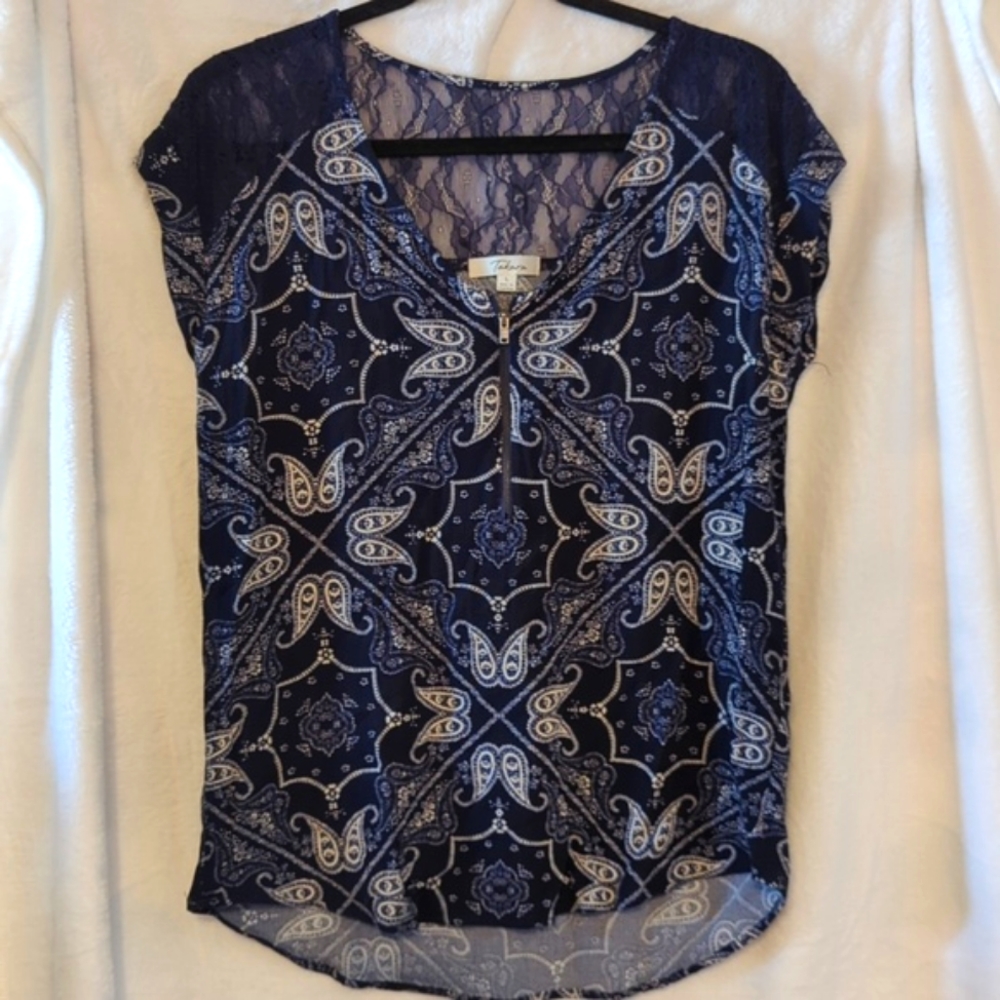 Short Sleeve Blue & White 3/4 Zipp Blouse
